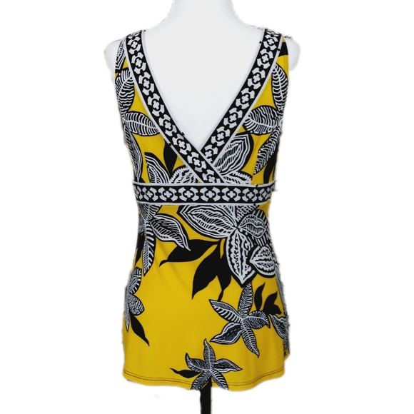 **Sold**CACHE | medium sleevless top - Picture 3 of 7